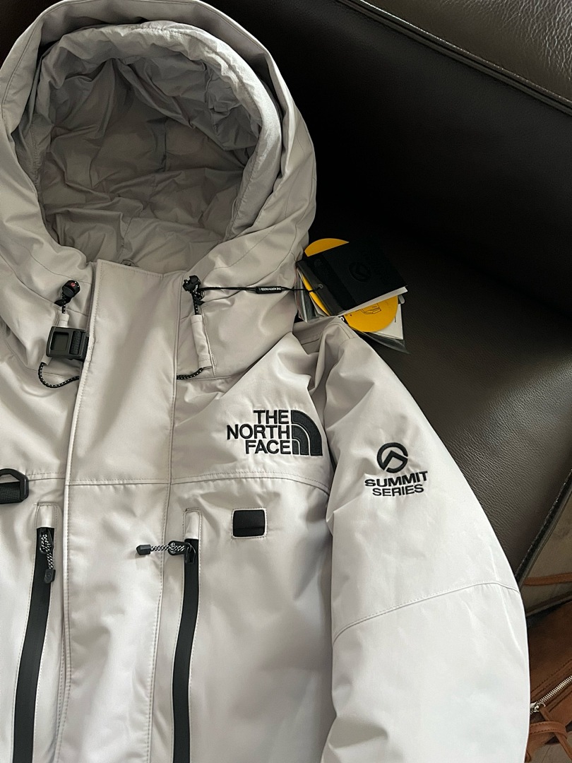 The North Face — מעיל פוך · BT321 — תמונה 10