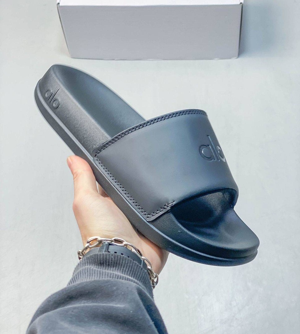 Alo Yoga It Slide · WA45857 — תמונה 6