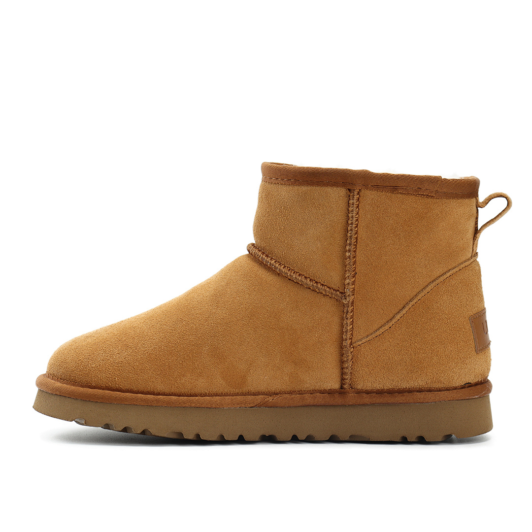 UGG Classic Mini Rubber Logo Boot · UU58544 — תמונה 21