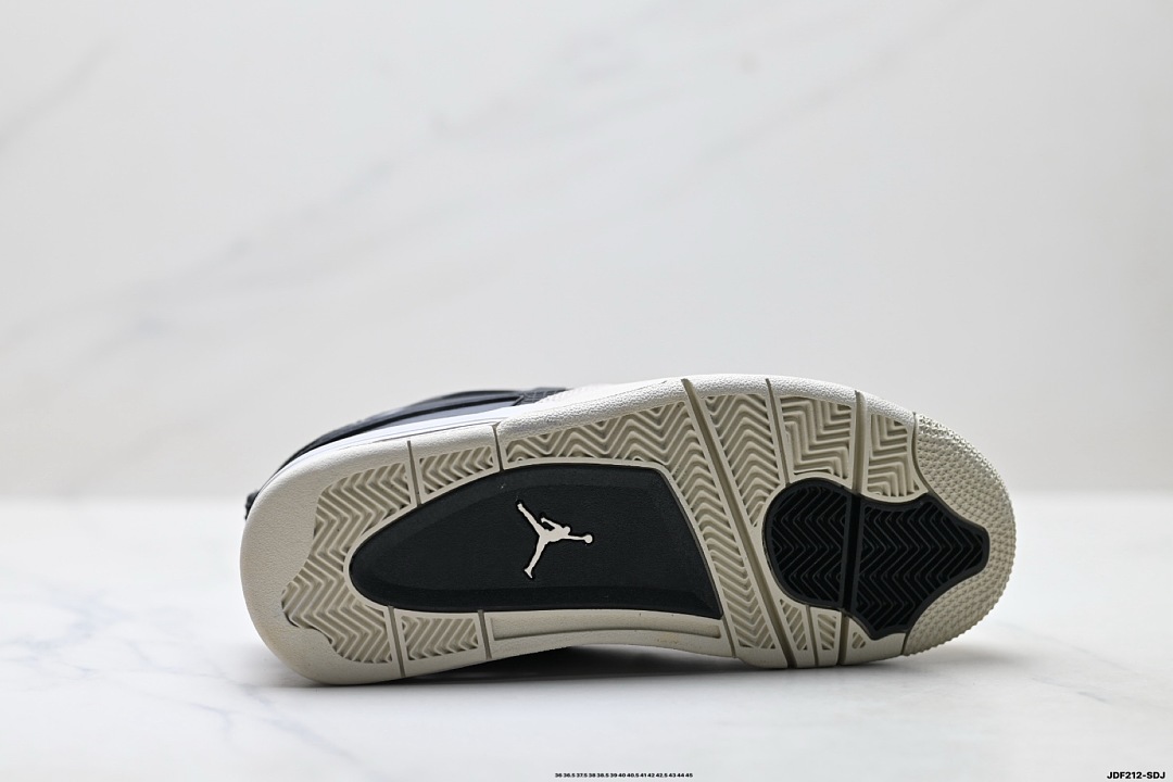 Air Jordan 4 RM Black · FN87890 — תמונה 2