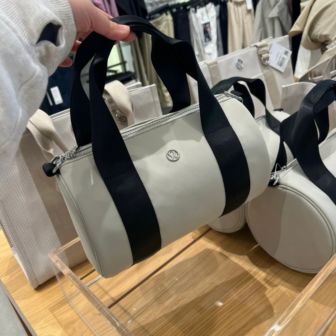 Lululemon Knit Nylon Mini Barrel Duffle · WL24151 — תמונה 7