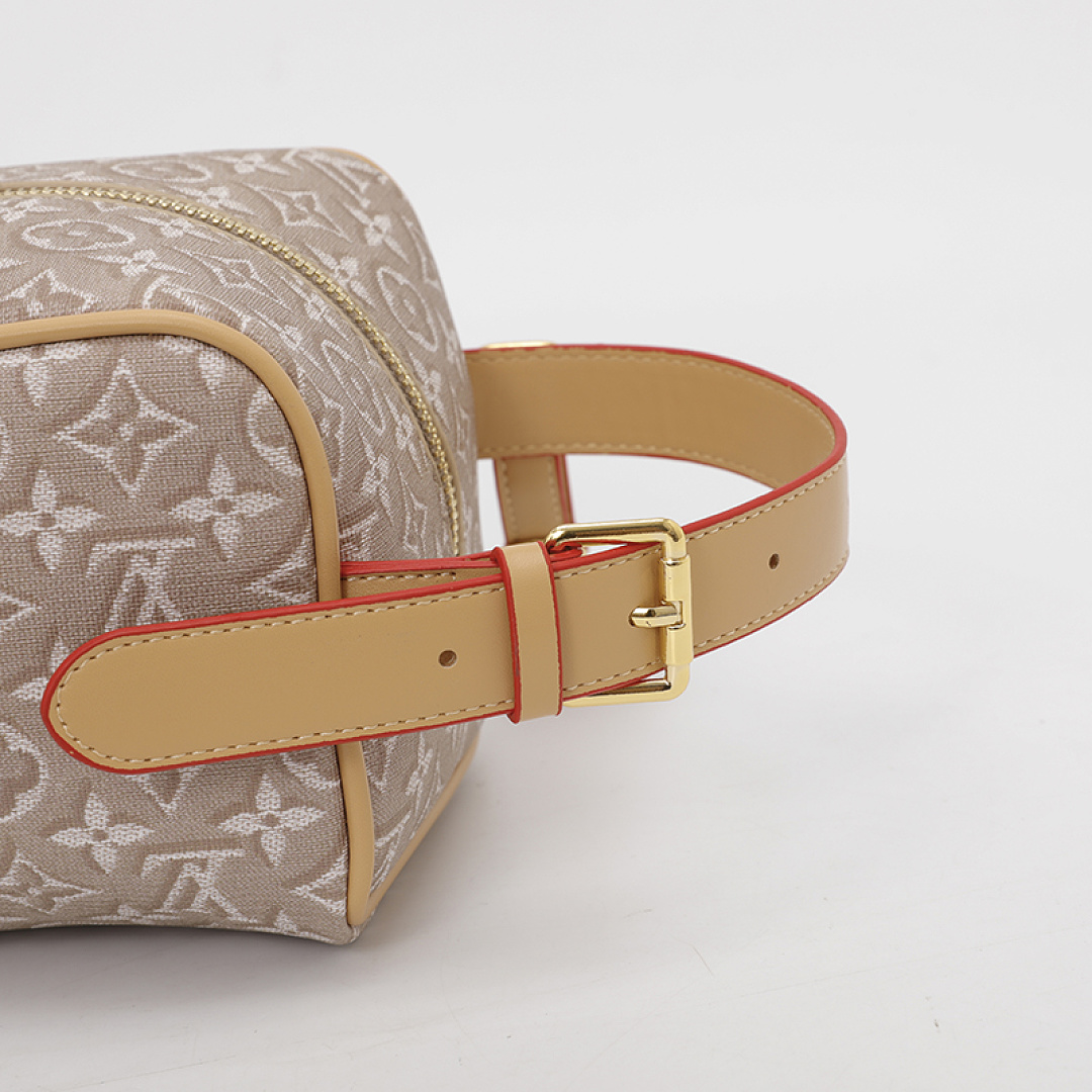 Louis Vuitton Pochette Cosmétique PM · EL6668 — תמונה 39