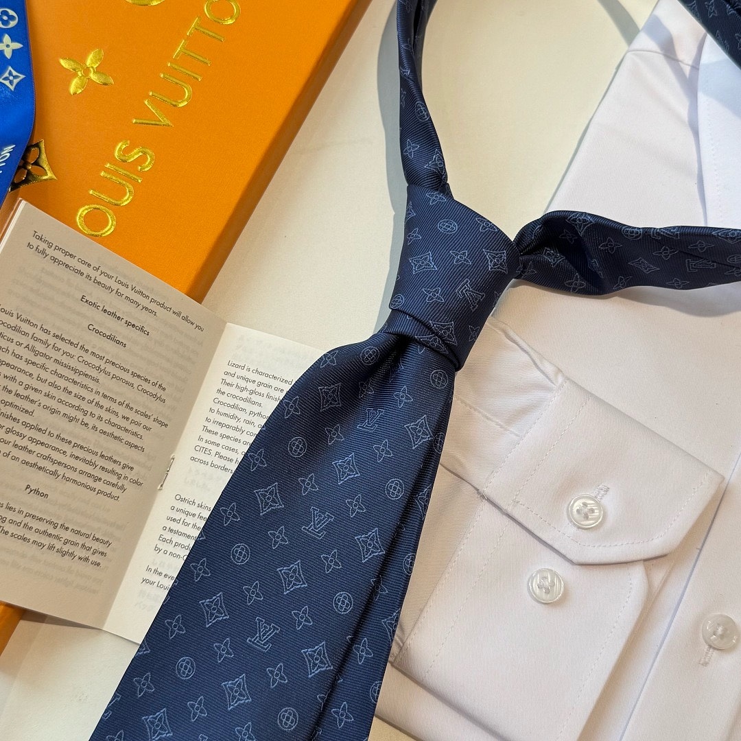 Louis Vuitton Mini Monogram Spaced Out Tie · WL54016 — תמונה 15