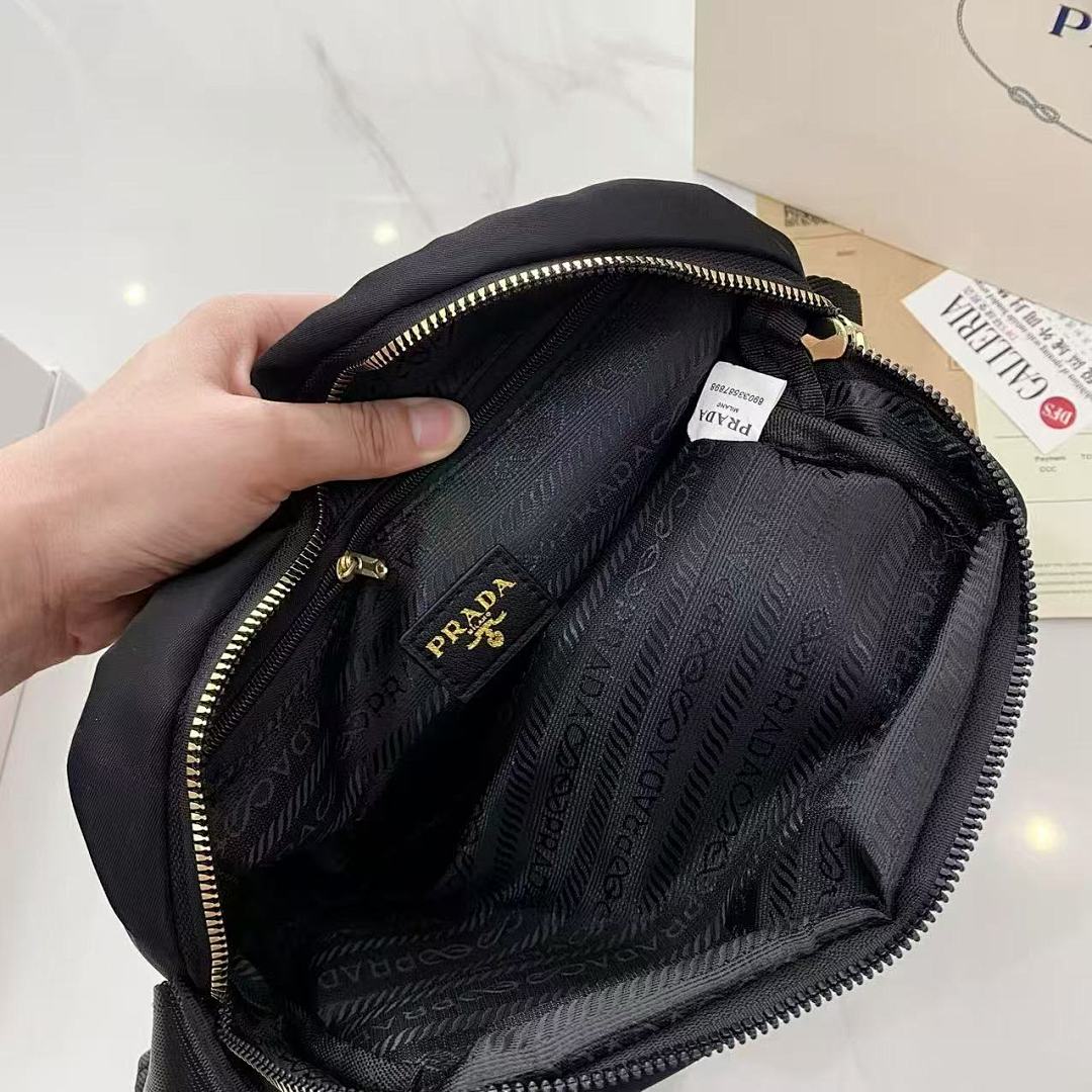 Prada Re-Nylon Shoulder Bag · EP4249 — תמונה 7