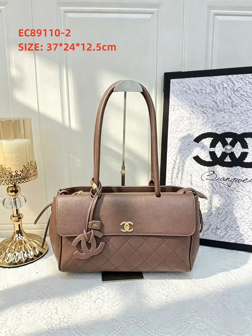 Chanel Urban Essentials Shopping Tote · EC89110 — תמונה 6