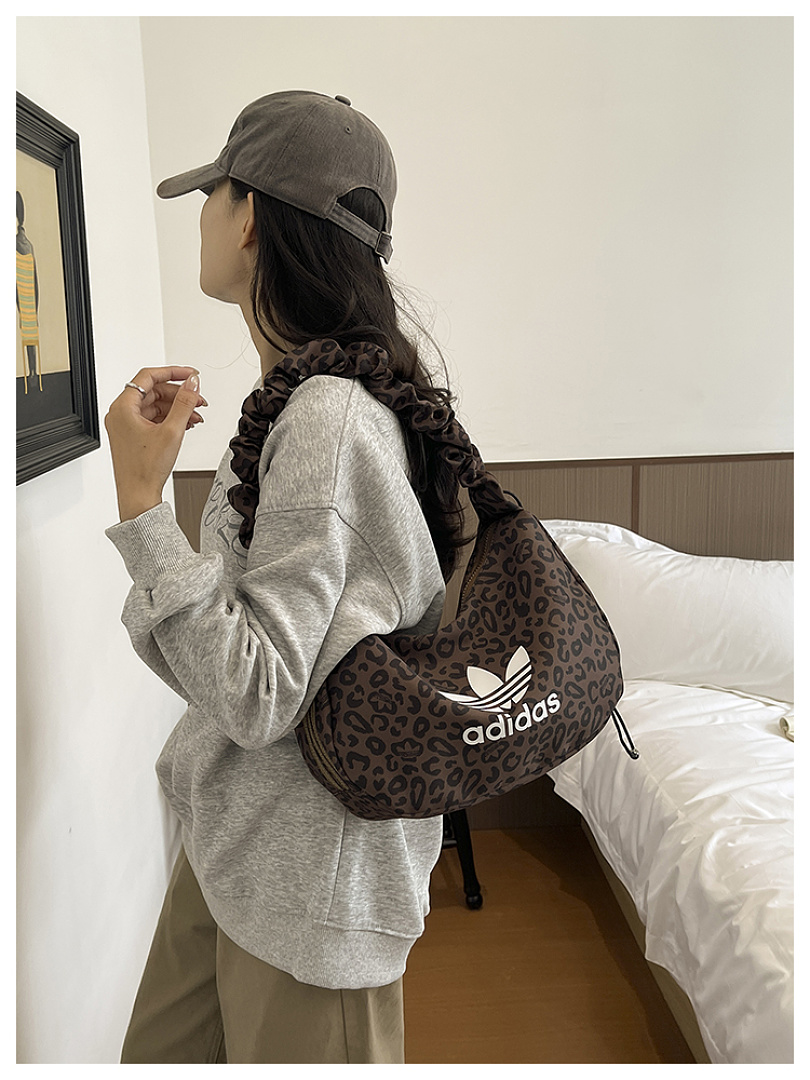 Adidas Leopard Small Shoulder Bag · EA1820 — תמונה 11