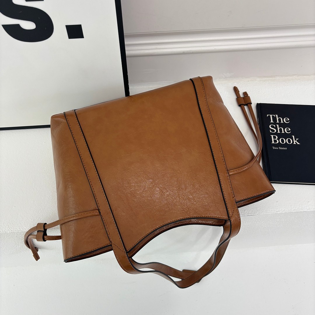 Coach Hadley Tote · EC66619 — תמונה 7