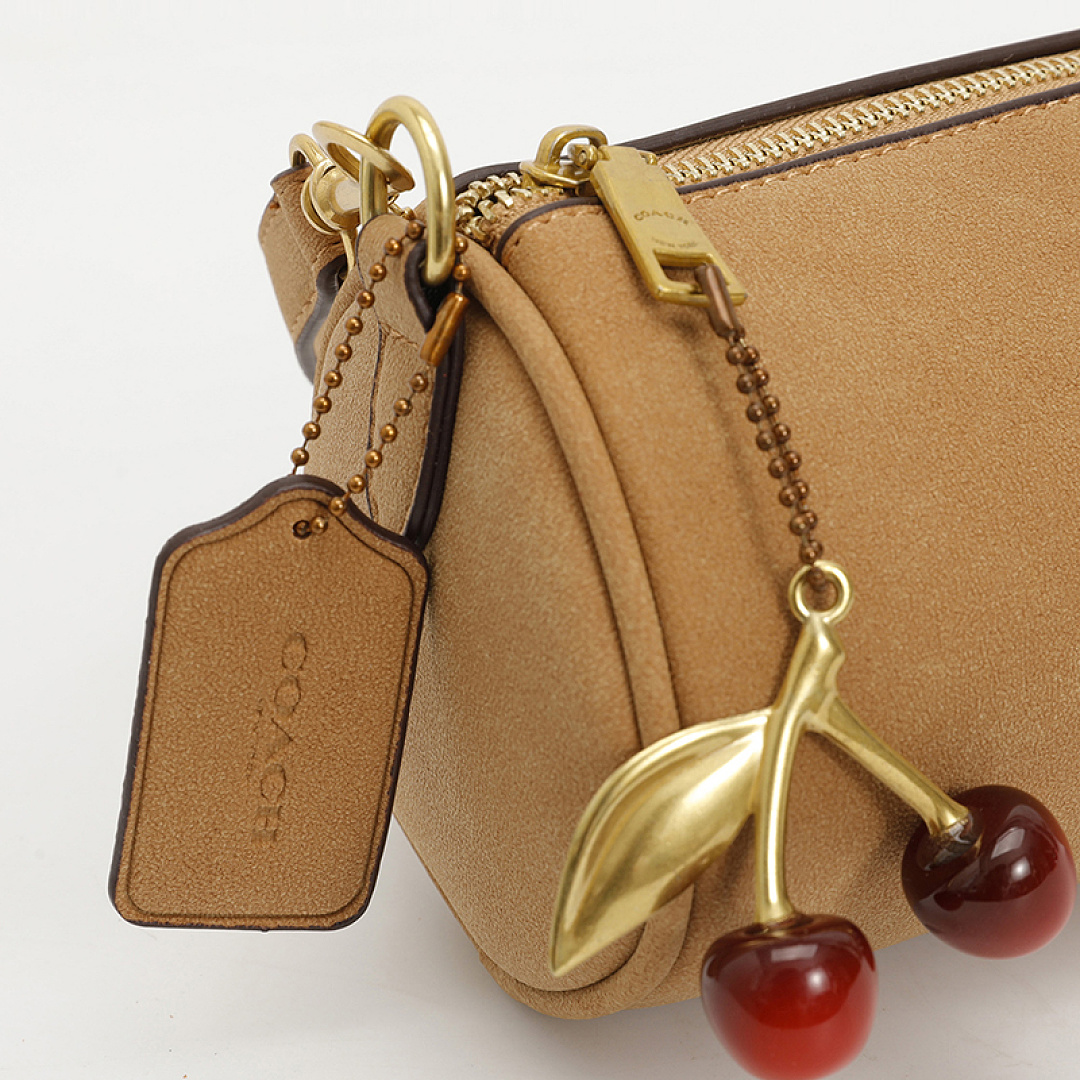 Coach Nolita Barrel Bag · EC6661 — תמונה 27