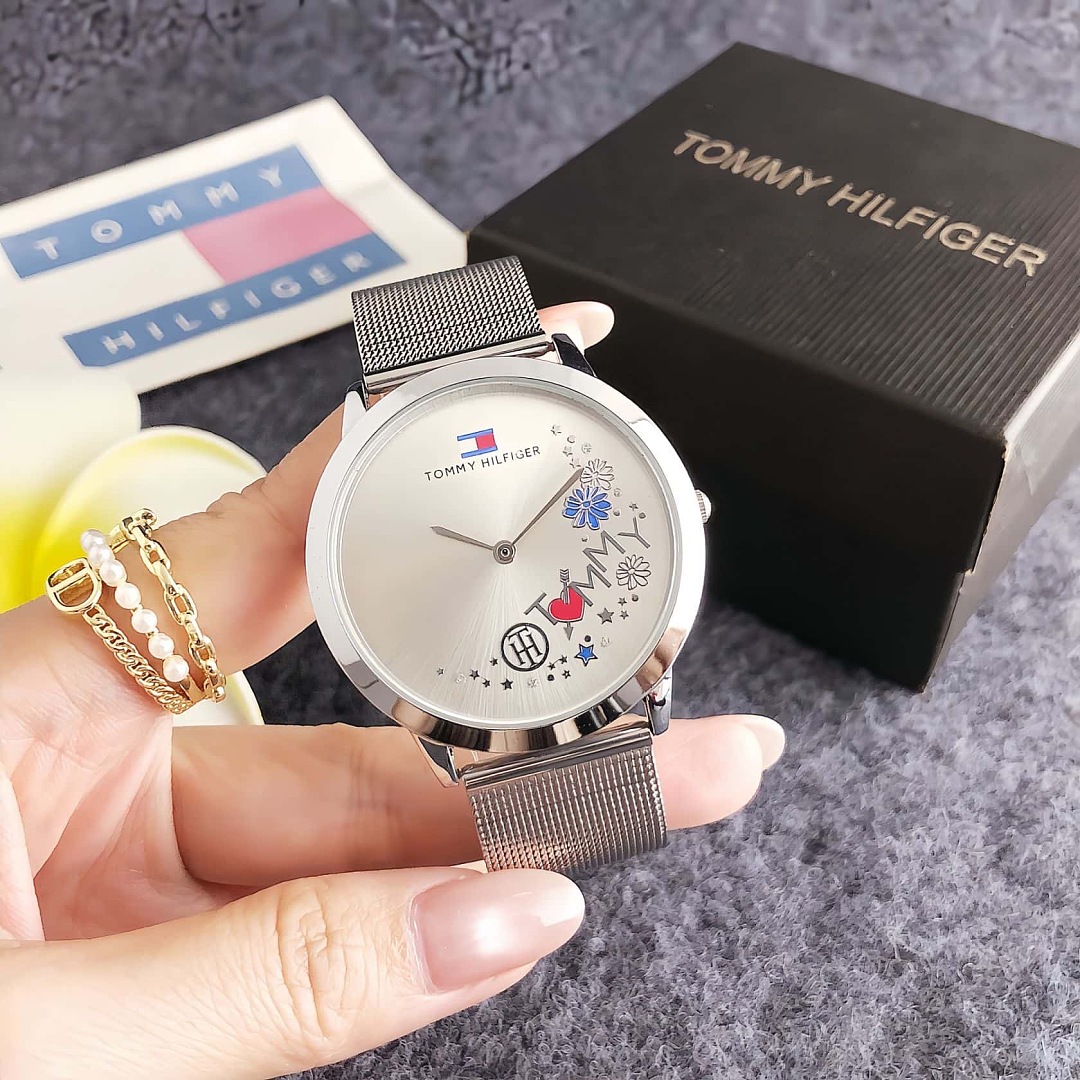Tommy Hilfiger 32MM Monochrome Mesh Bracelet Watch · WT21400 — תמונה 11