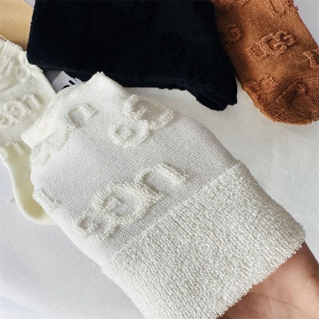 UGG Classic Crew Socks · WU35688 — תמונה 9