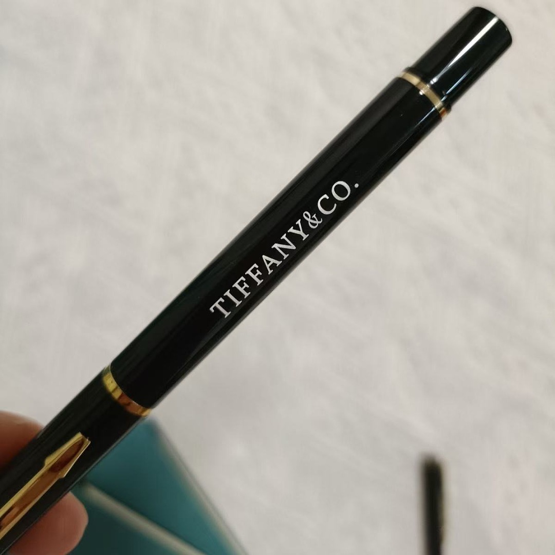 WT18083
