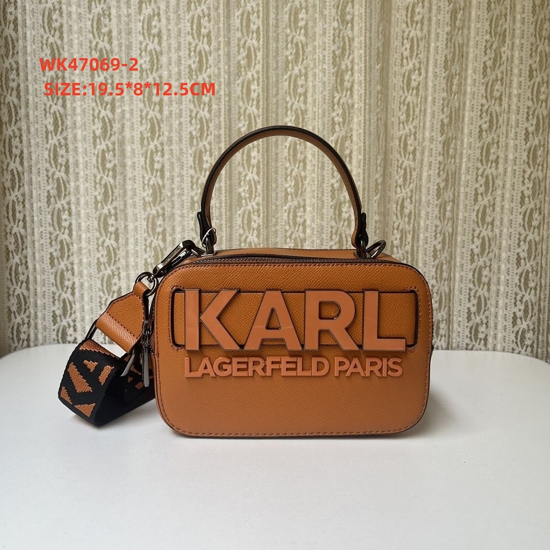 Karl Lagerfeld Maybelle Camera Crossbody · WK47069 — תמונה 9