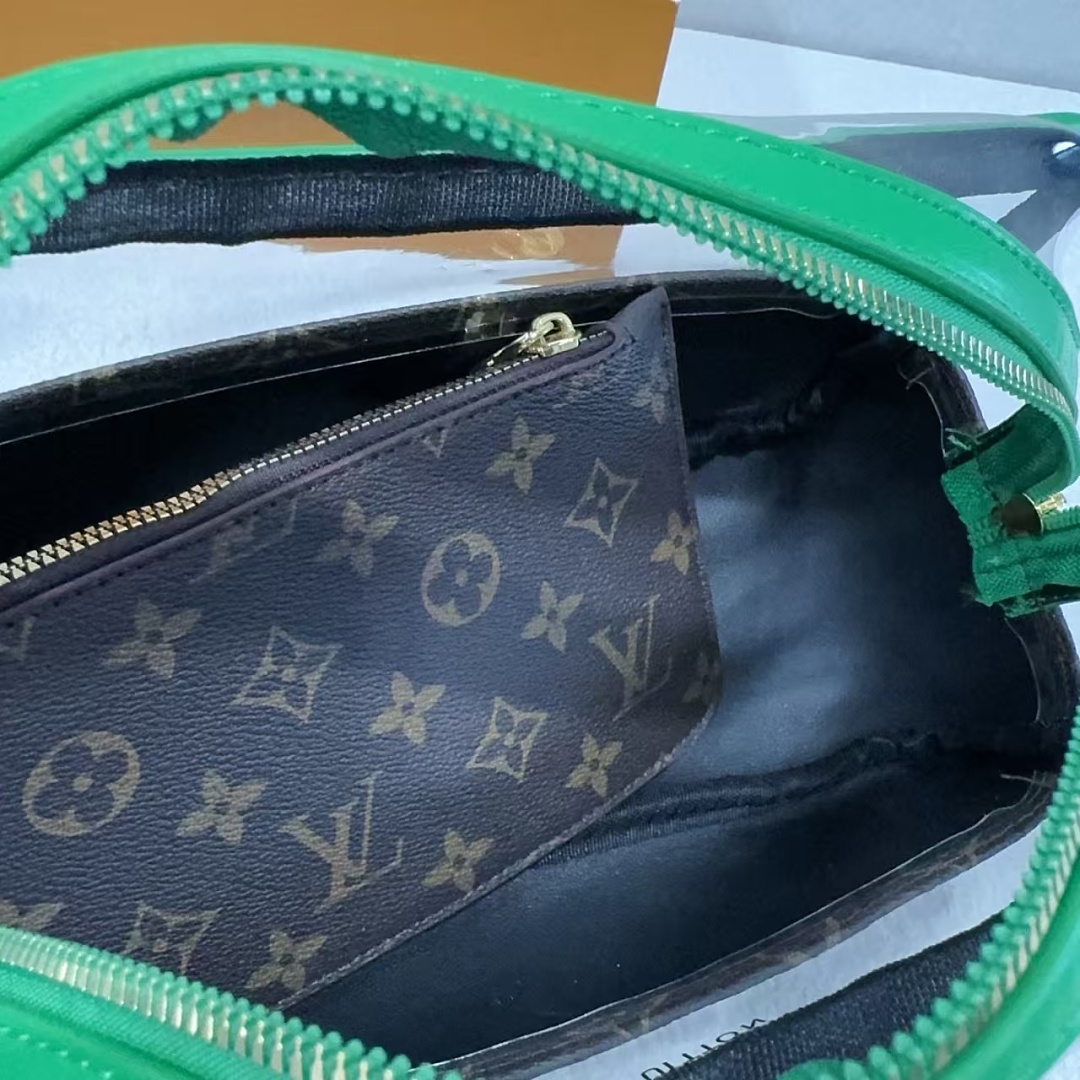 Louis Vuitton Dopp Kit G73 · EL8855 — תמונה 17