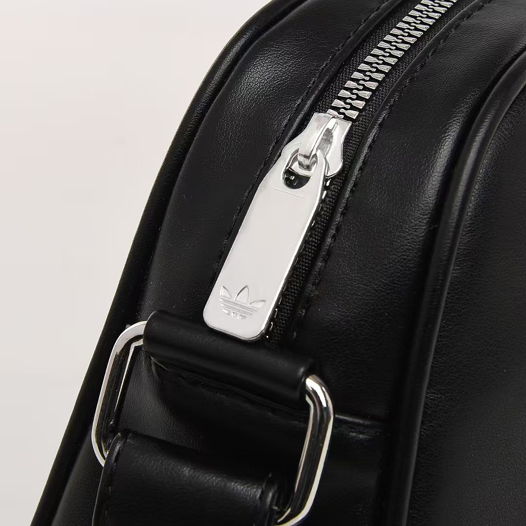 Adidas Trefoil Shoulder Bag · DA63451 — תמונה 17