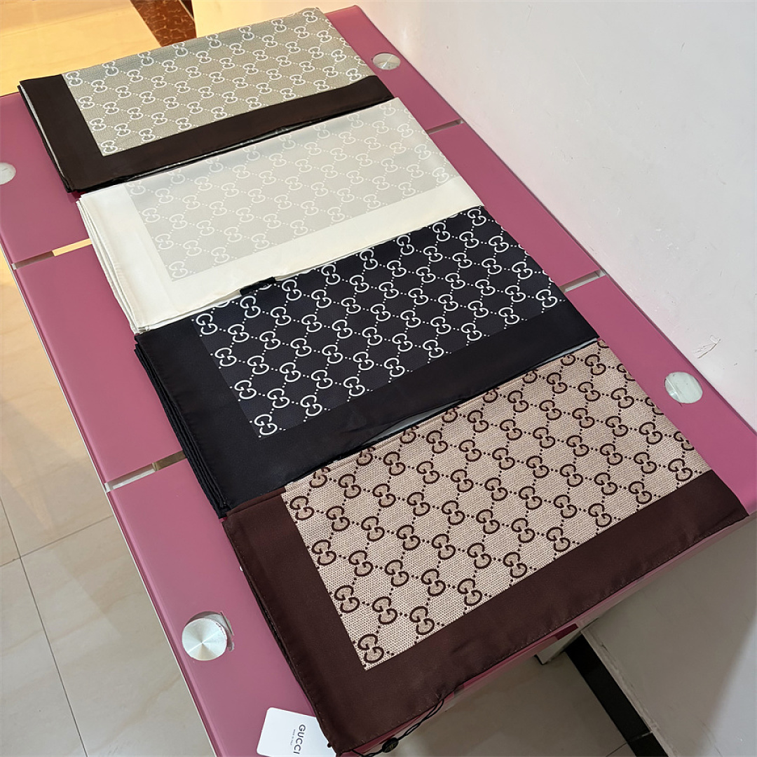 Gucci — מטפחת משי · SG50604 — תמונה 21