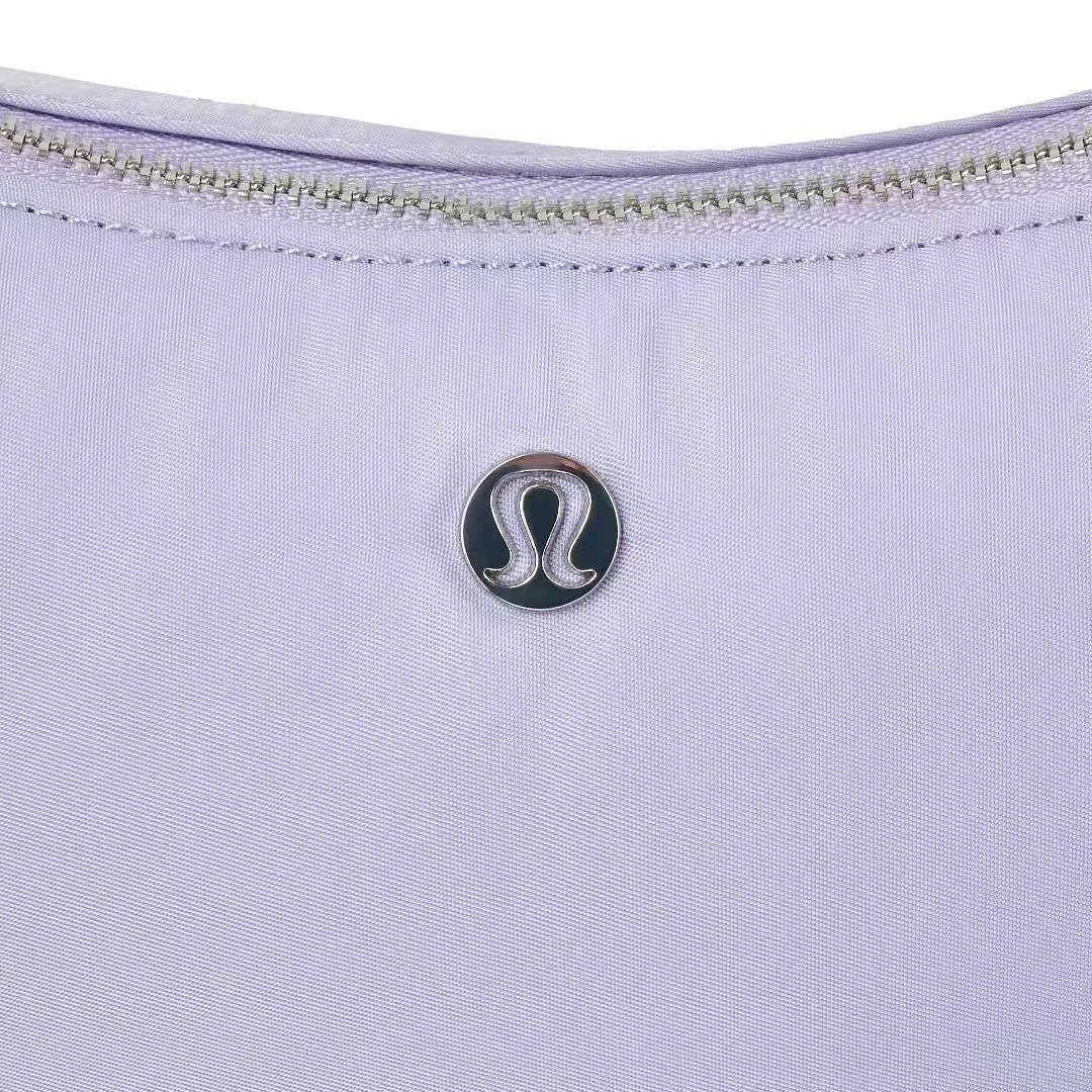 Lululemon City Essentials Shoulder Bag · WL25575 — תמונה 7