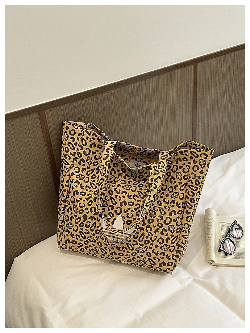Adidas Leopard Tote · EA1203 — תמונה 47