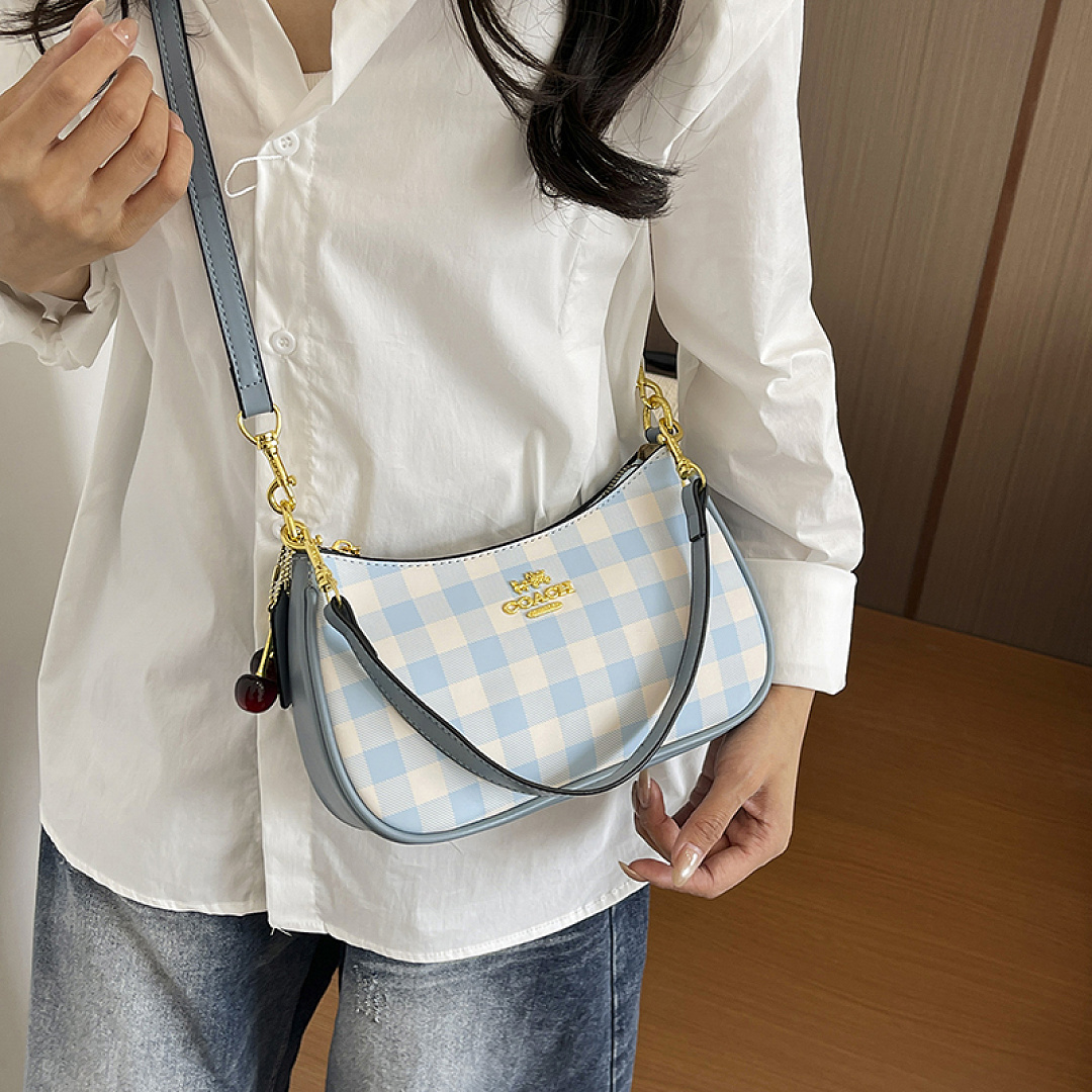 Coach Nolita 19 With Gingham Print · EC6669 — תמונה 26