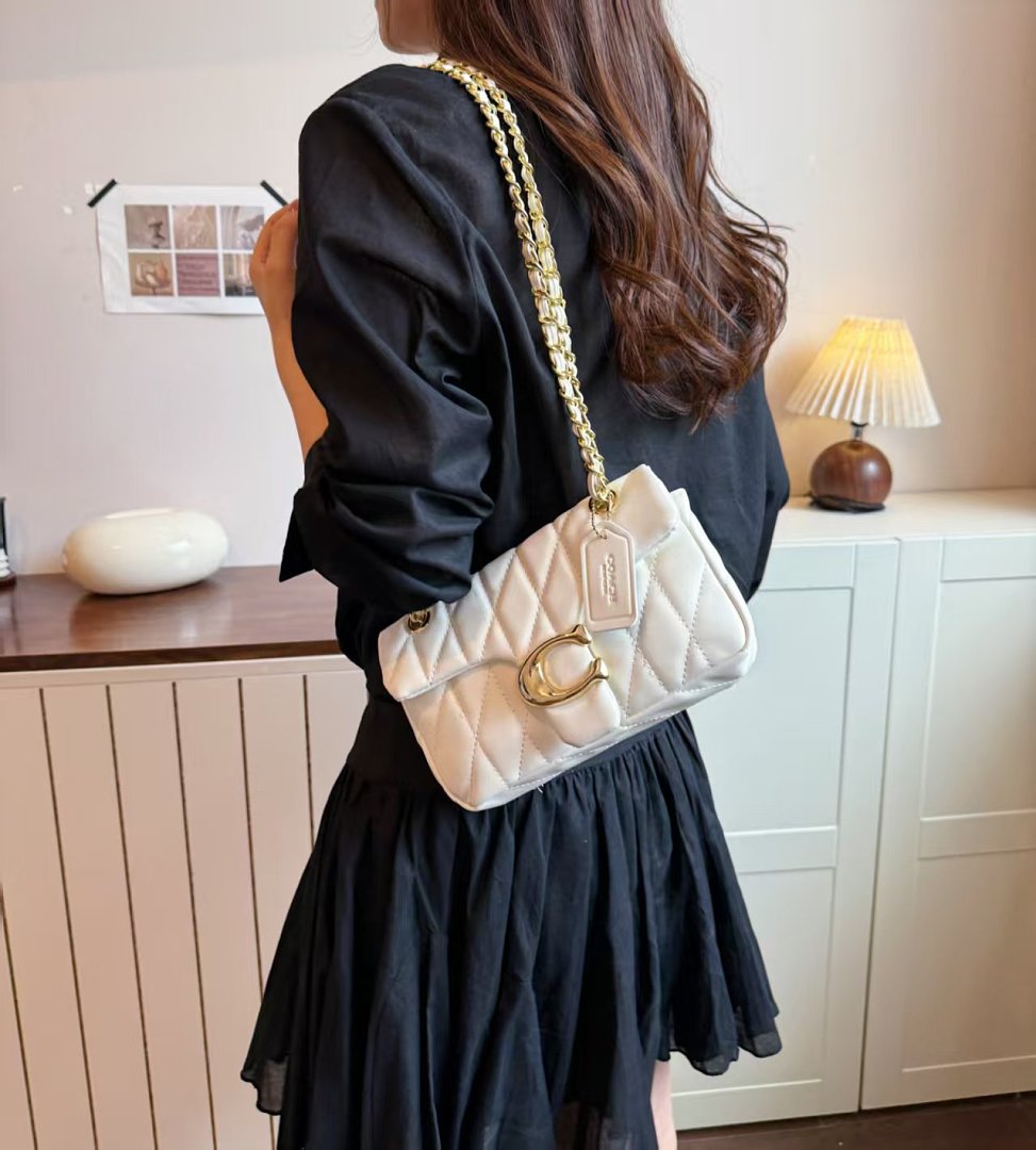 Coach Tabby Shoulder Bag 26 With · EC11037 — תמונה 6