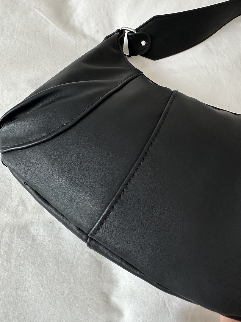 Adidas Originals Hobo PU Leather Bag · EA0750 — תמונה 5