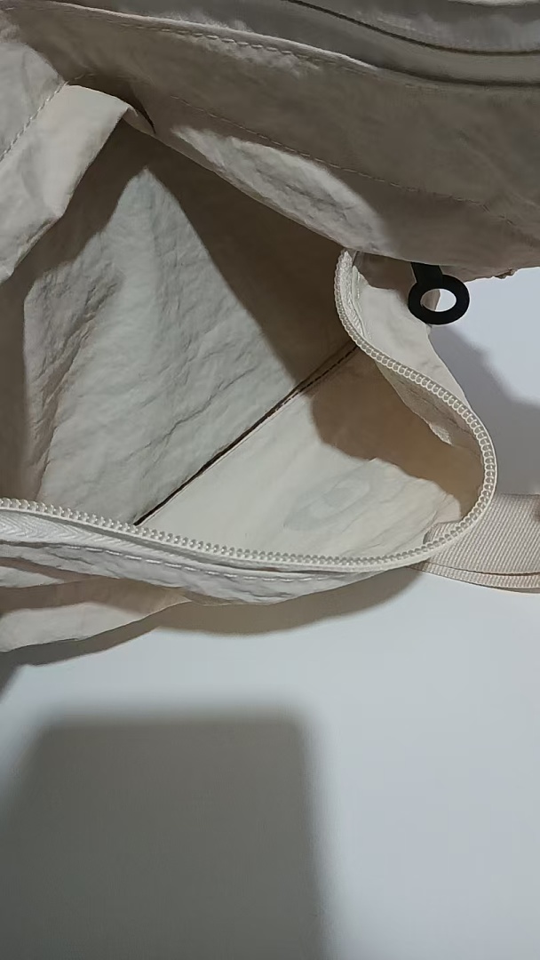 Lululemon Small Slouchy Sling Bag 3L · DL9338 — תמונה 9