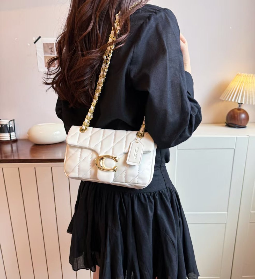 Coach Tabby Shoulder Bag 26 With · EC11037 — תמונה 8