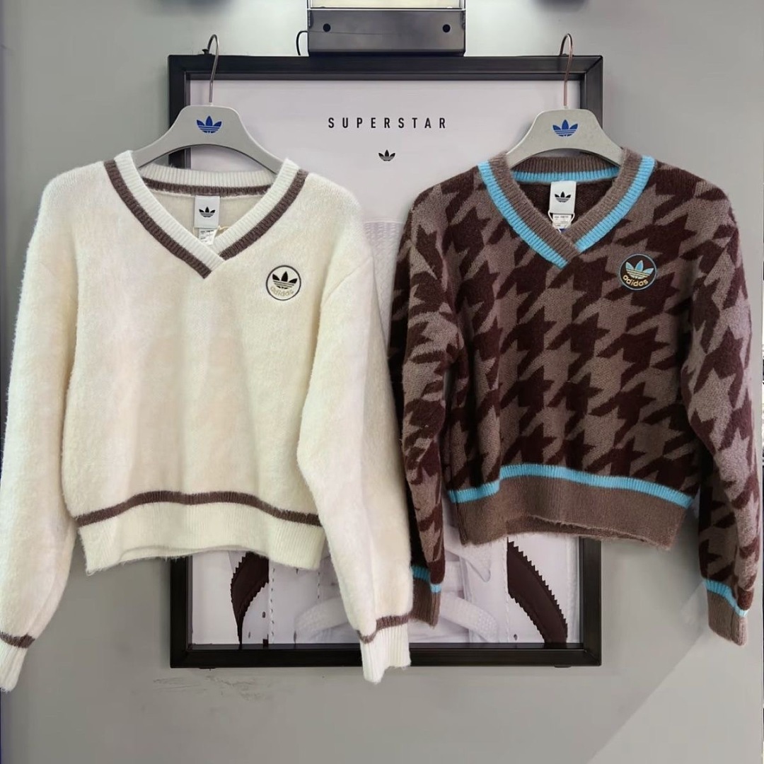 Adidas Houndstooth Sweater · LA2687
