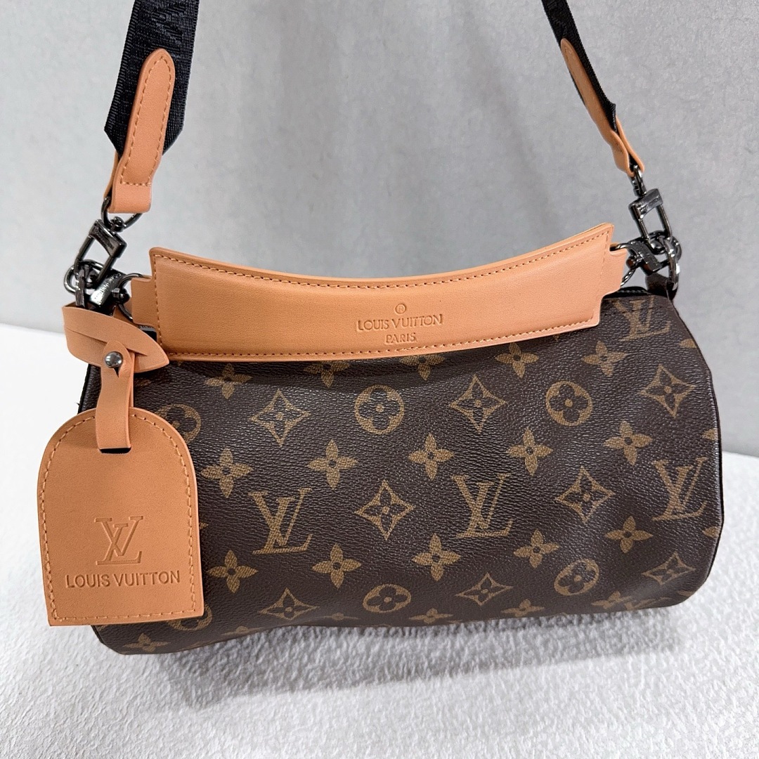 Louis Vuitton Soft Polochon PM · EL9082 — תמונה 4