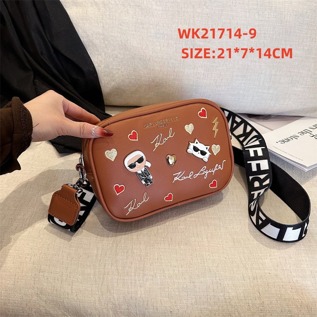 Karl Lagerfeld Paris Maybelle Camera Crossbody · WK21714 — תמונה 3