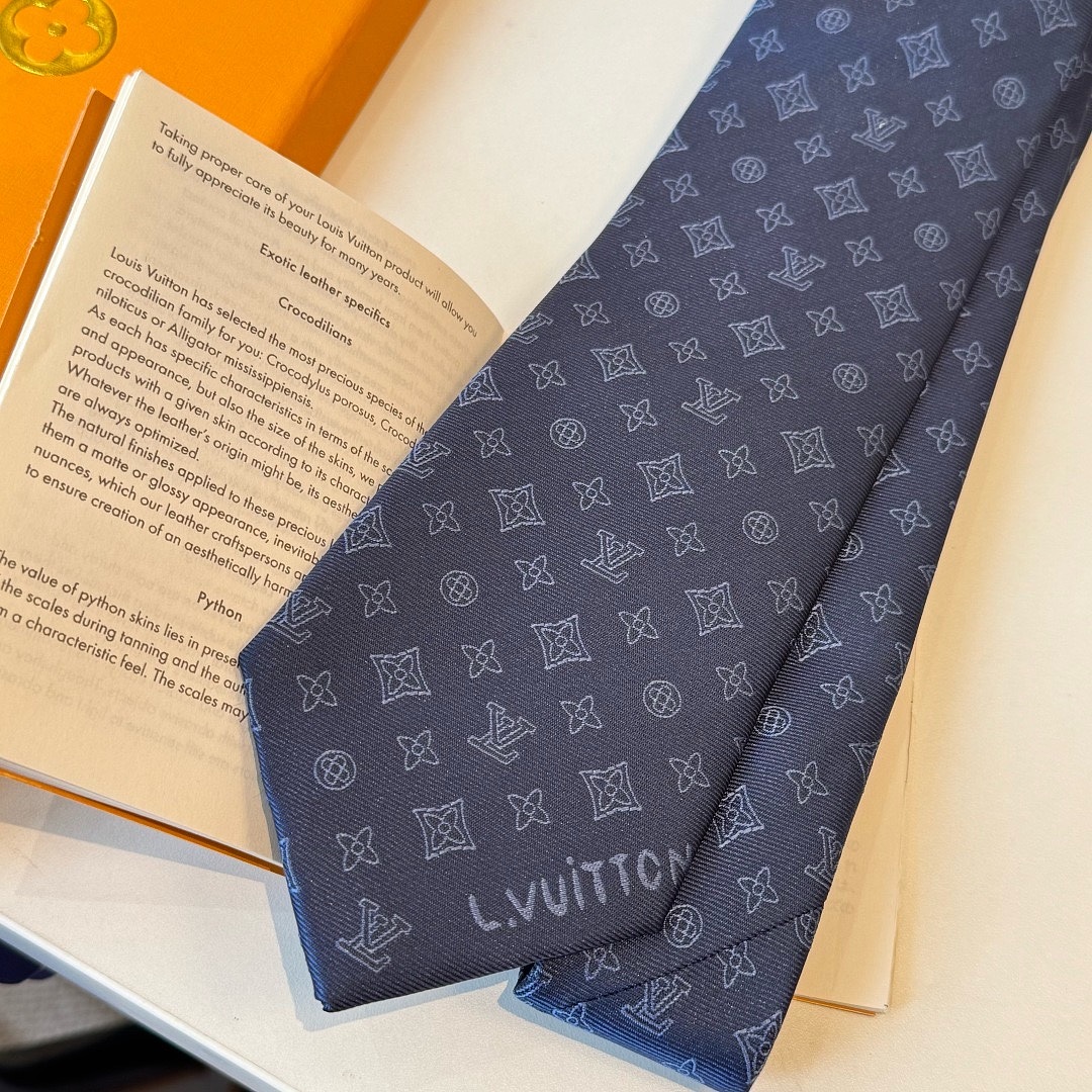 Louis Vuitton Mini Monogram Spaced Out Tie · WL54016 — תמונה 19