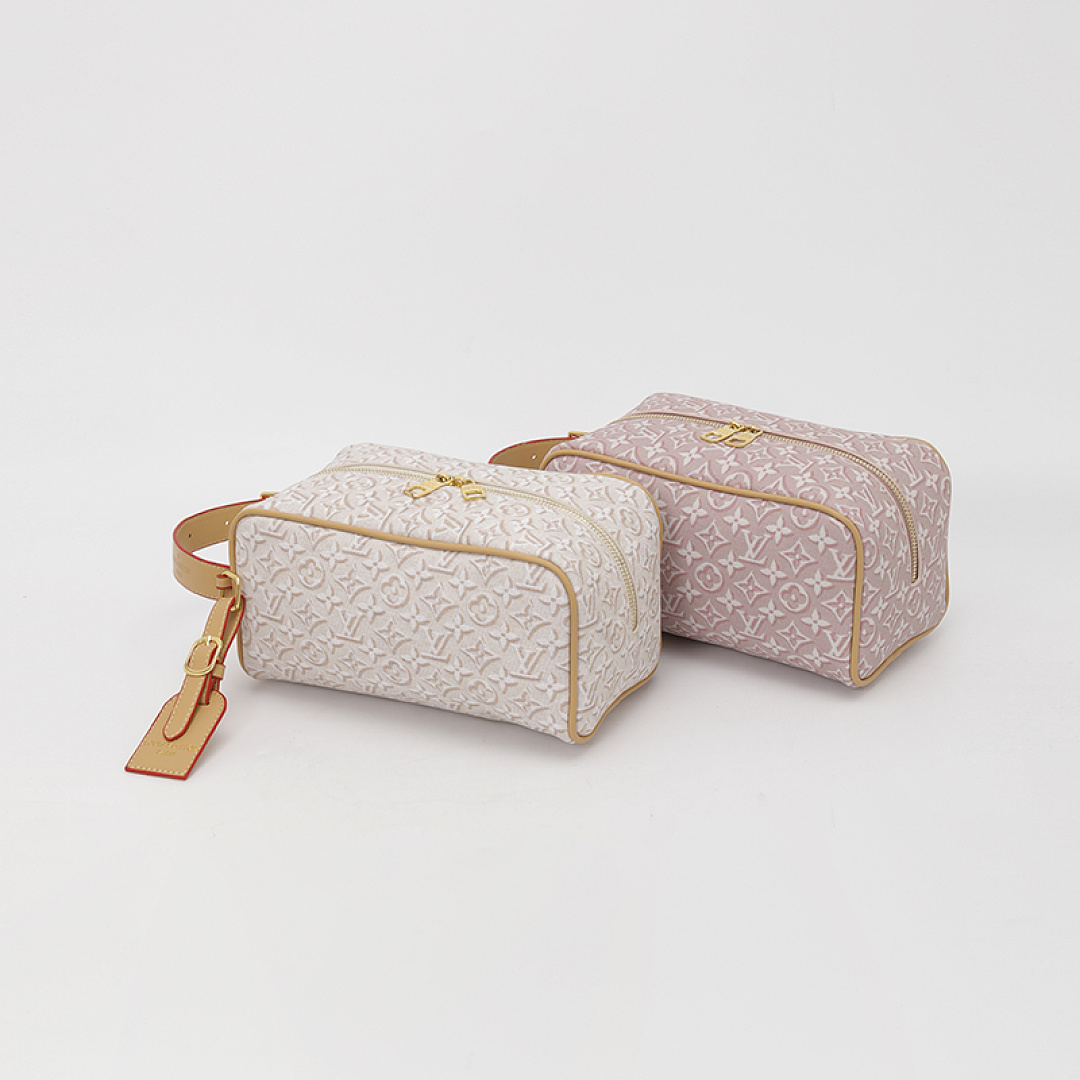 Louis Vuitton Pochette Cosmétique PM · EL6668 — תמונה 47