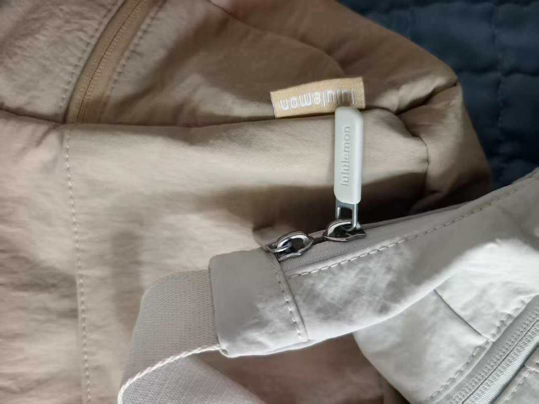 Lululemon Slouchy Sling Bag · DL92081 — תמונה 9