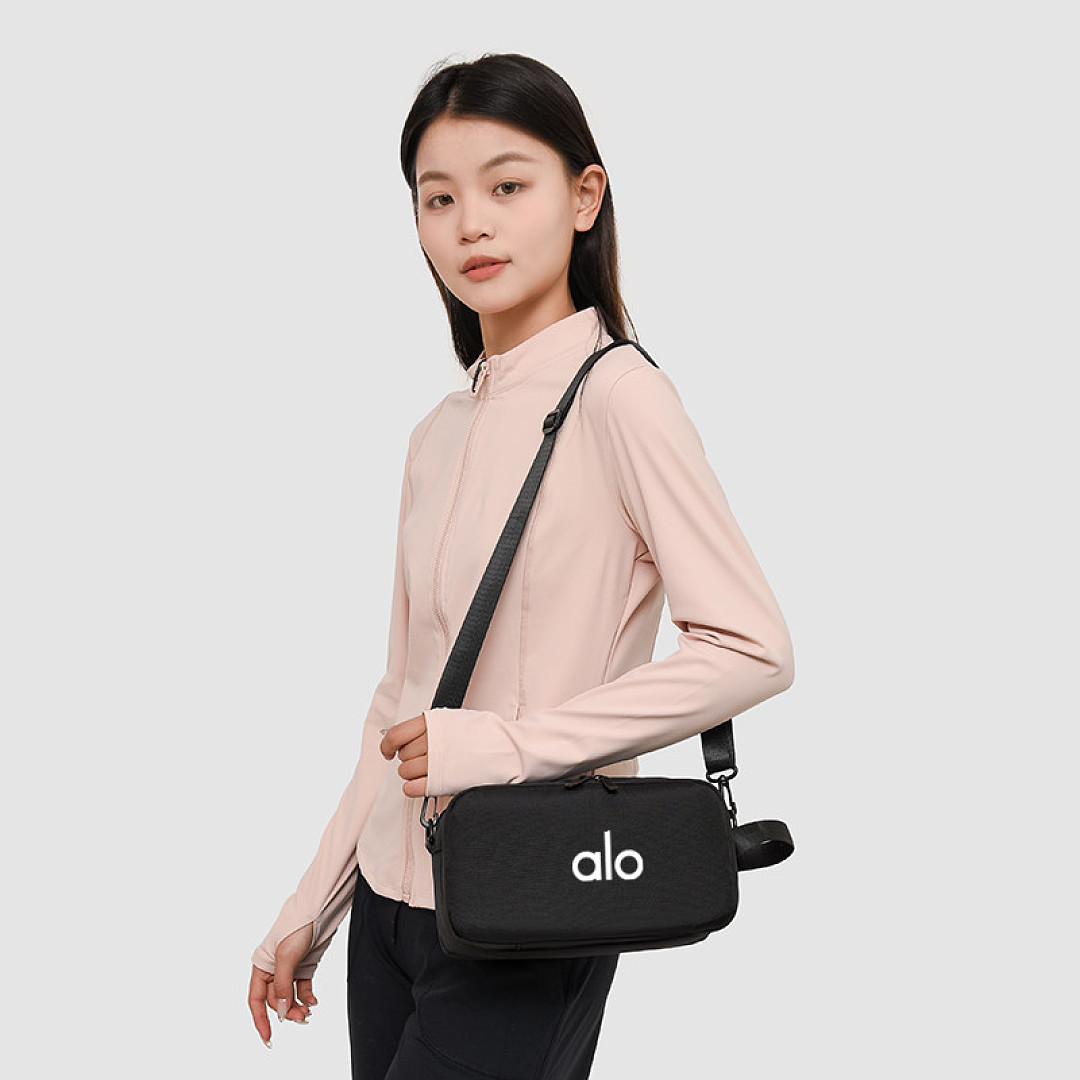 Alo Yoga Keep It Dry Fitness Bag · EA7015 — תמונה 30