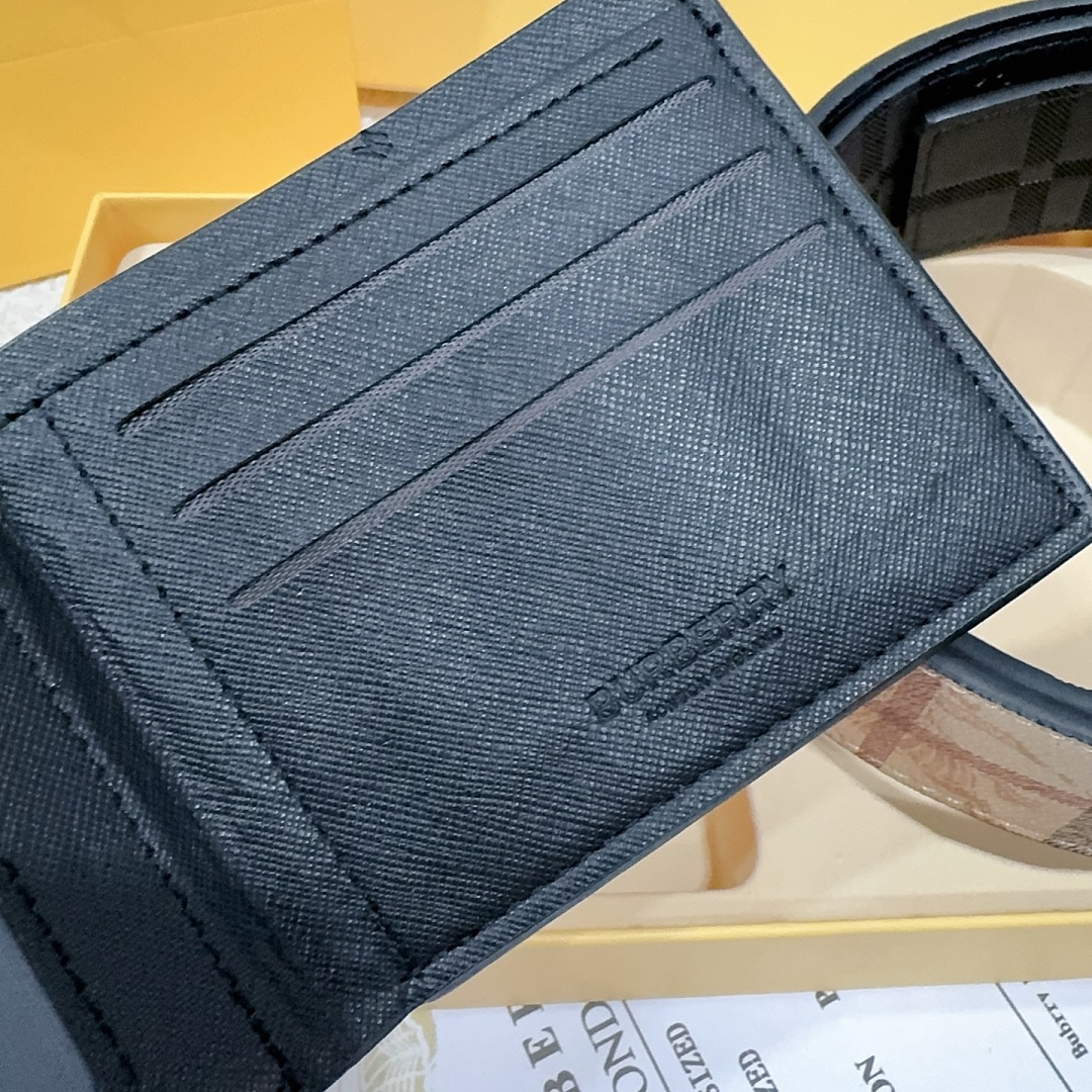 Burberry TB Check Reversible Belt · EB0814 — תמונה 17