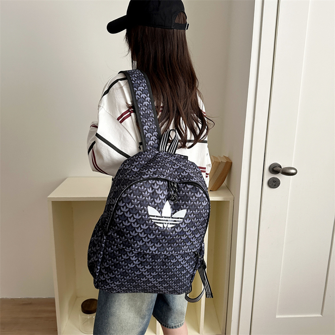 Adidas Adicolor Classic Backpack · EA0820 — תמונה 34