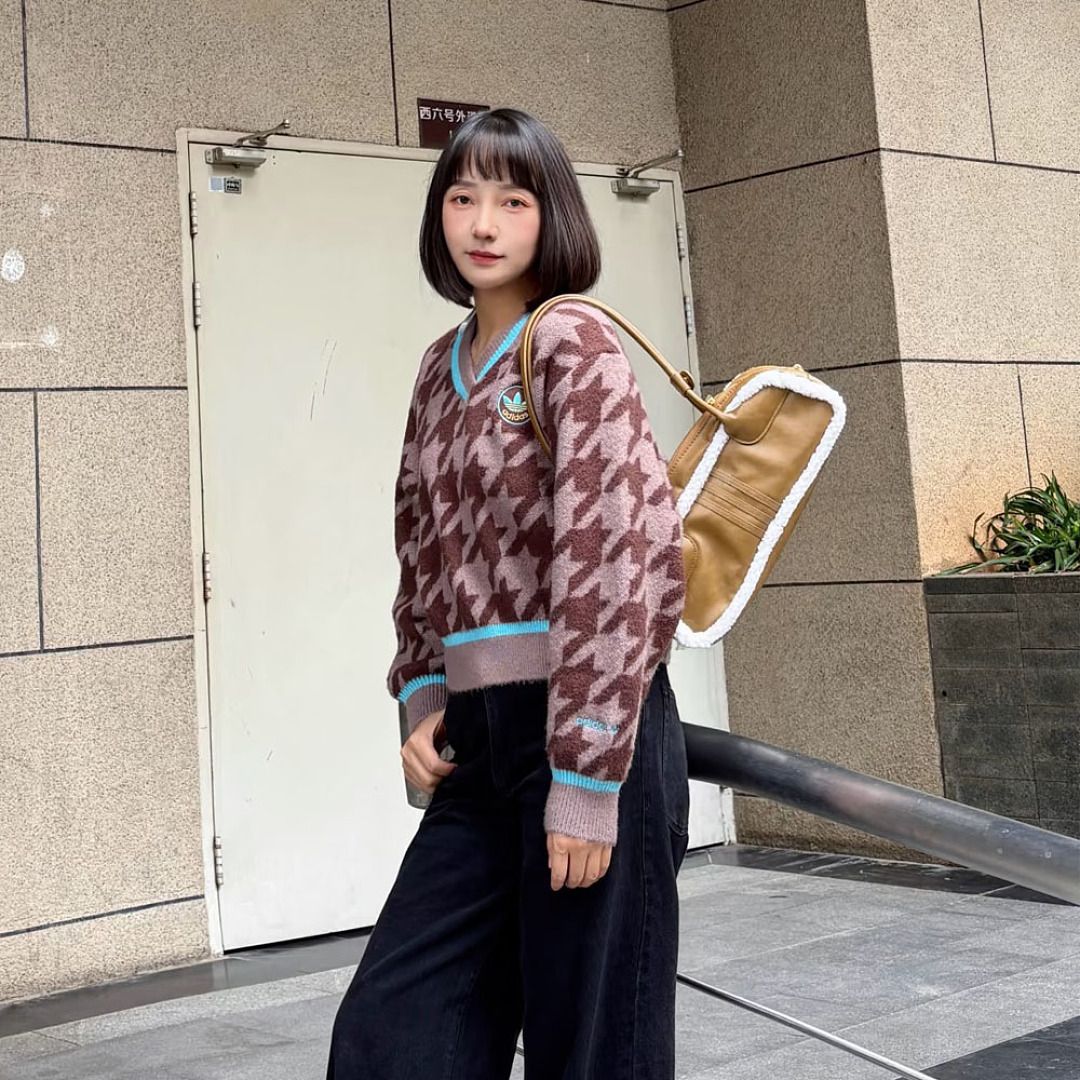 Adidas Houndstooth Sweater · LA2687 — תמונה 6