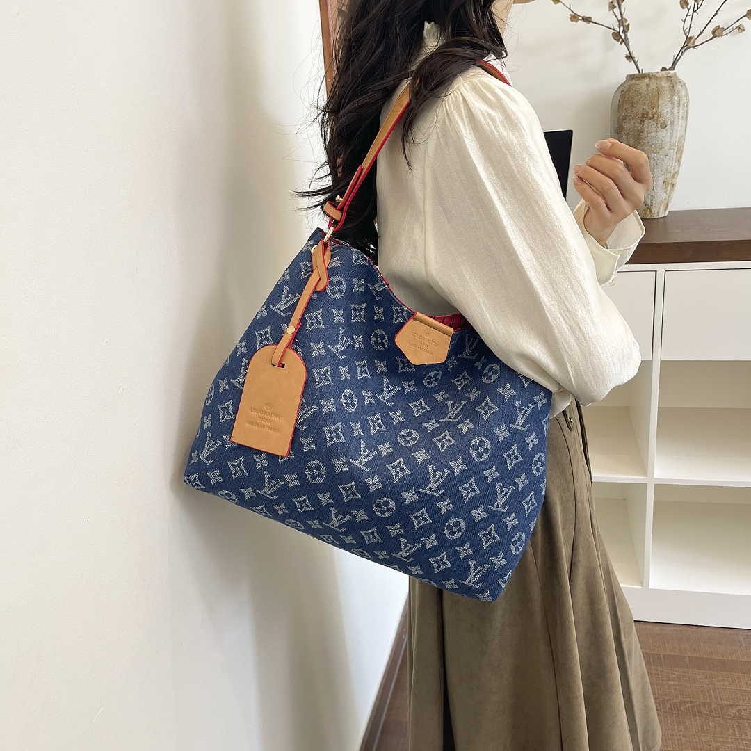 Louis Vuitton Carryall MM · EL6629 — תמונה 15