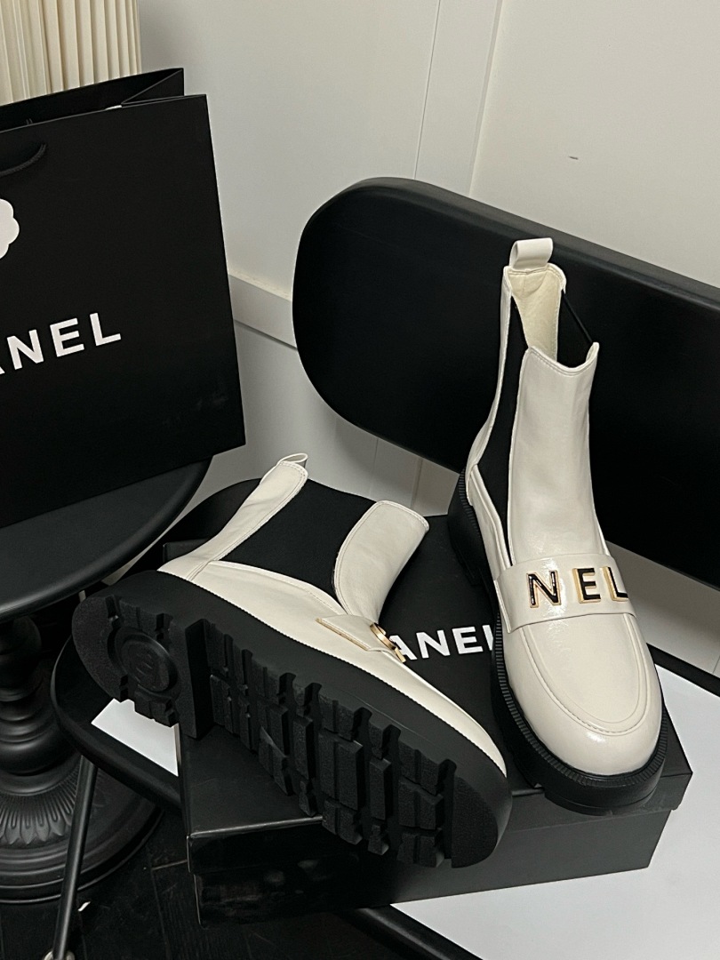 Chanel Cap Toe CC Ankle Boots · WC22862 — תמונה 18