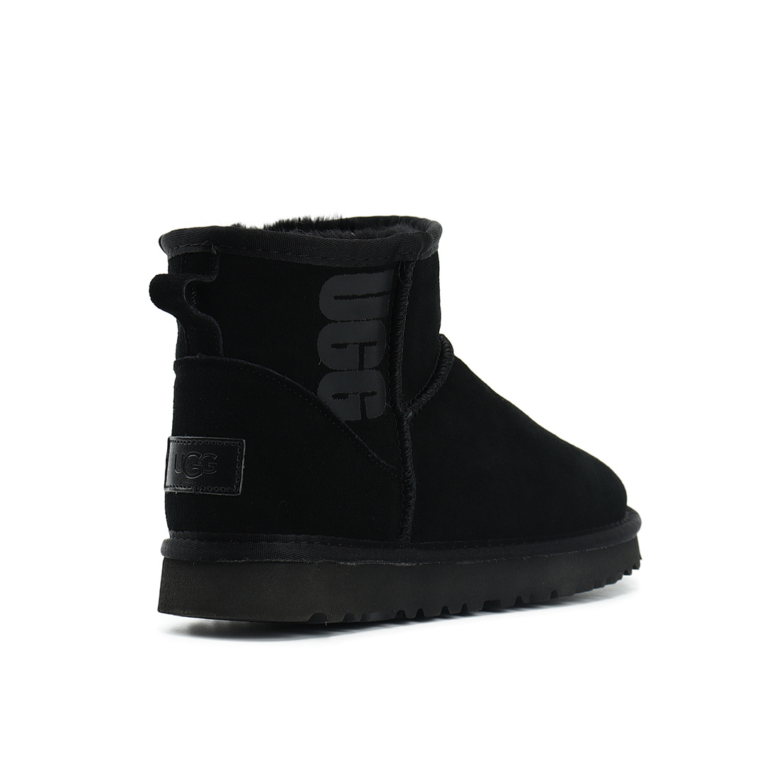 UGG Classic Mini Rubber Logo Boot · UU58544 — תמונה 17