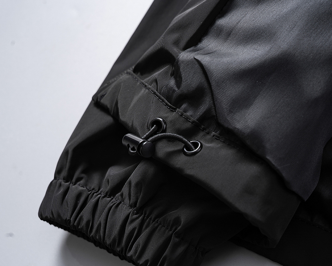 Prada Re-Nylon Hooded Jacket · PD25072 — תמונה 5