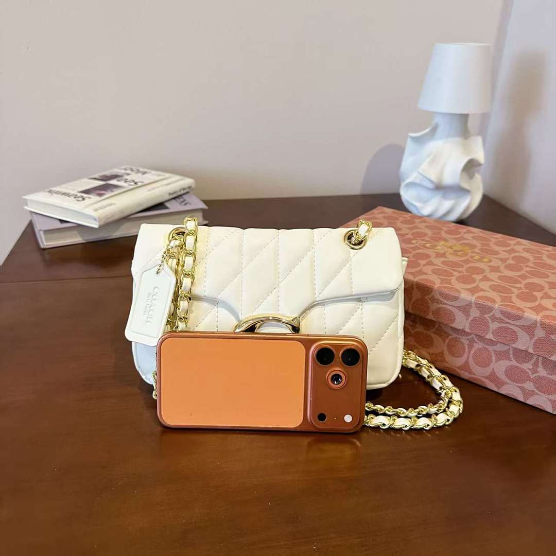Coach Tabby Shoulder Bag 26 With · EC11037 — תמונה 16