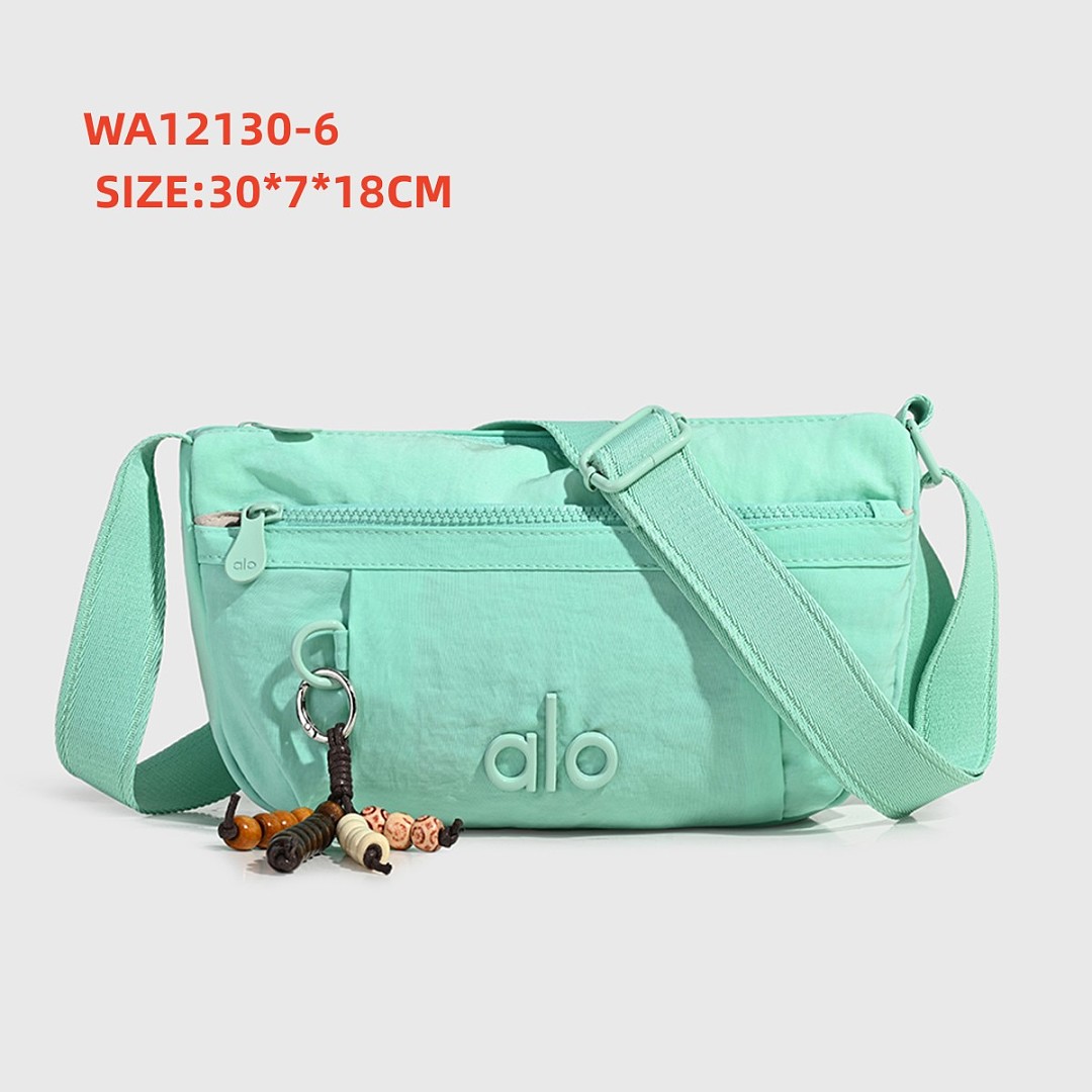 Alo Yoga Explorer Fanny Pack · WA12130 — תמונה 2