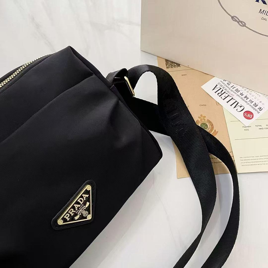 Prada Re-Nylon Shoulder Bag · EP4249 — תמונה 8