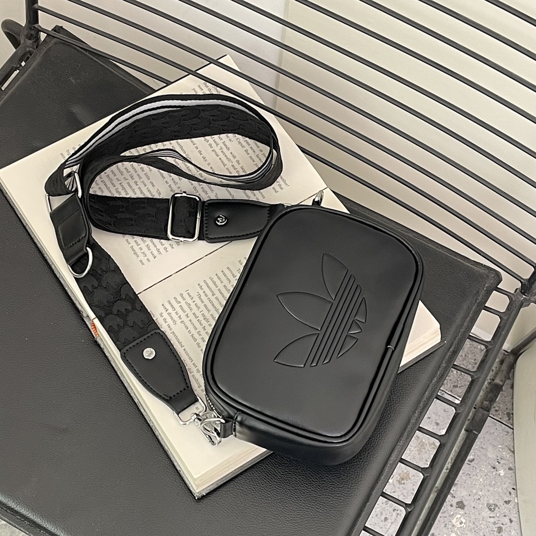 Adidas Mini Airliner · EA0673 — תמונה 27