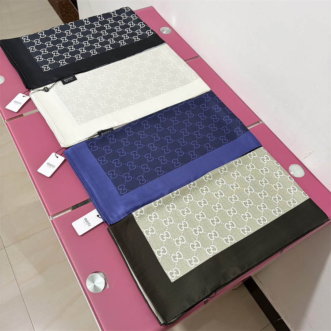 Gucci — מטפחת משי · SG50604 — תמונה 28