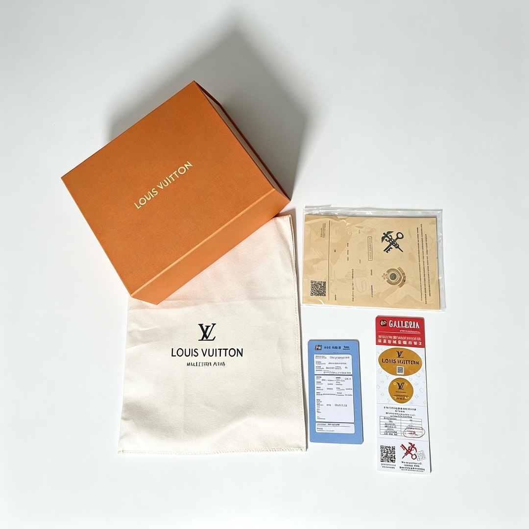 Louis Vuitton Loop · EL91331 — תמונה 15