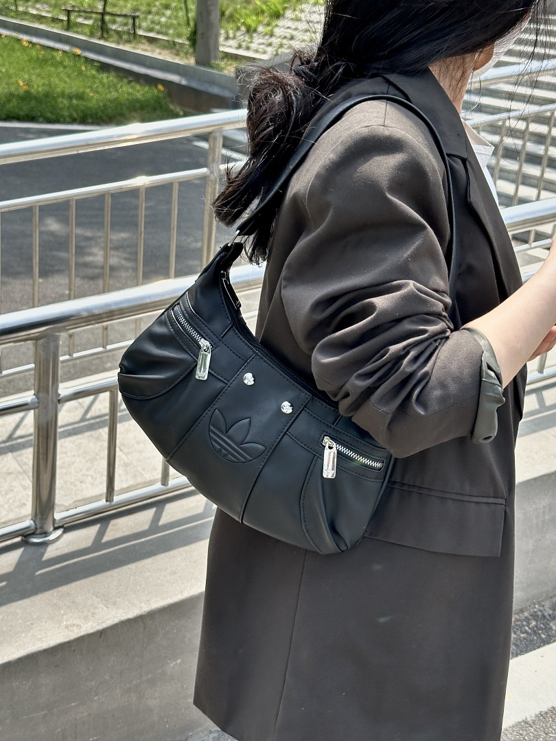 Adidas Originals Hobo PU Leather Bag · EA0750 — תמונה 33