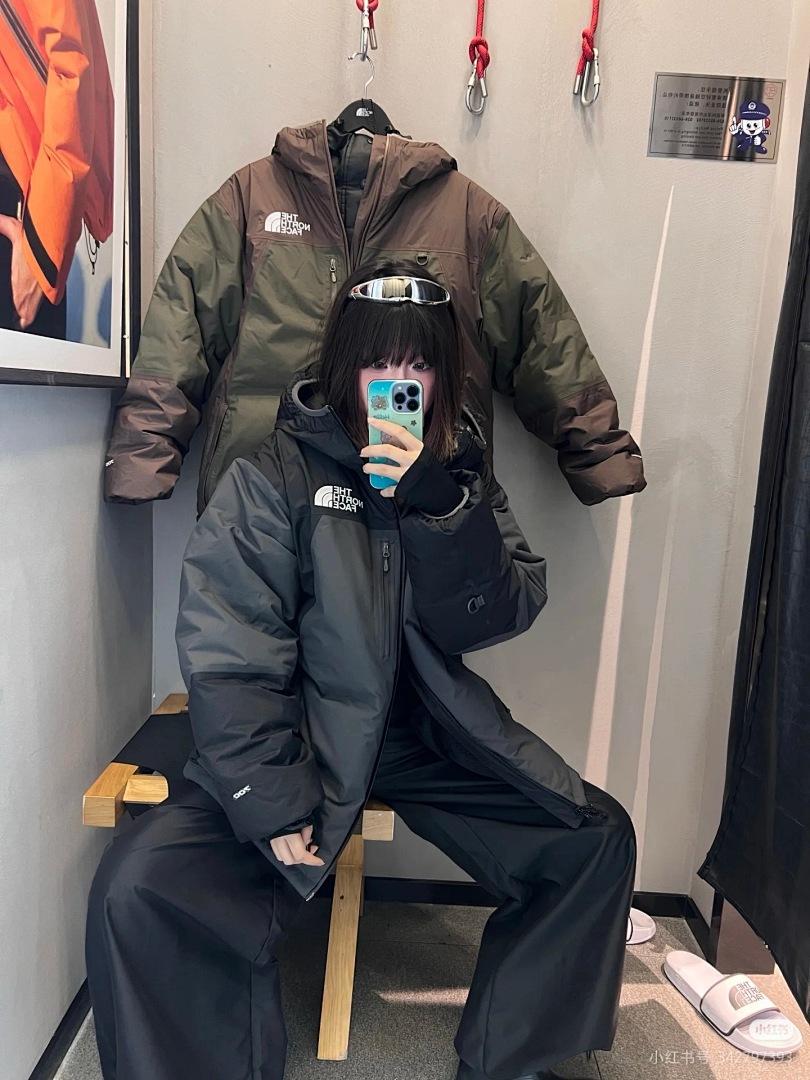The North Face Himalayan Down Parka · BT34035 — תמונה 9