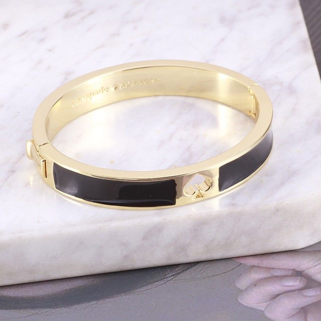 Kate Spade Hole Punch Spade Hinge Bangle · WK27409 — תמונה 16