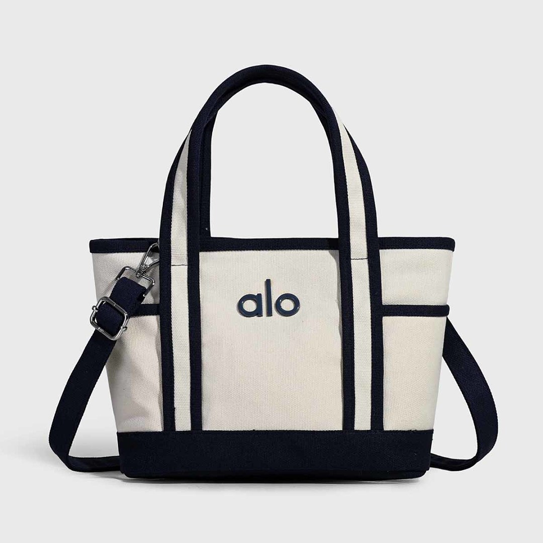 Alo Yoga — תיק טוטו · WA16034 — תמונה 8
